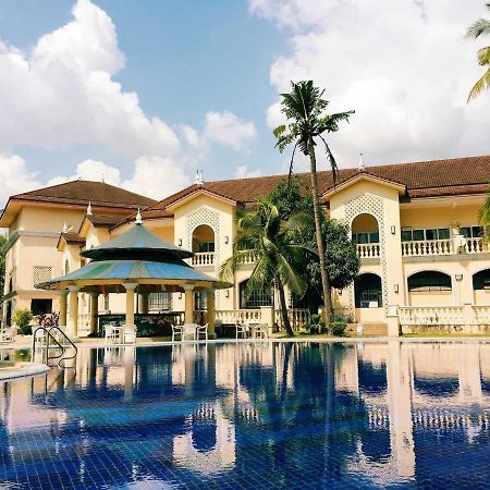 Club Morocco Resort And Country Club Subic Buitenkant foto