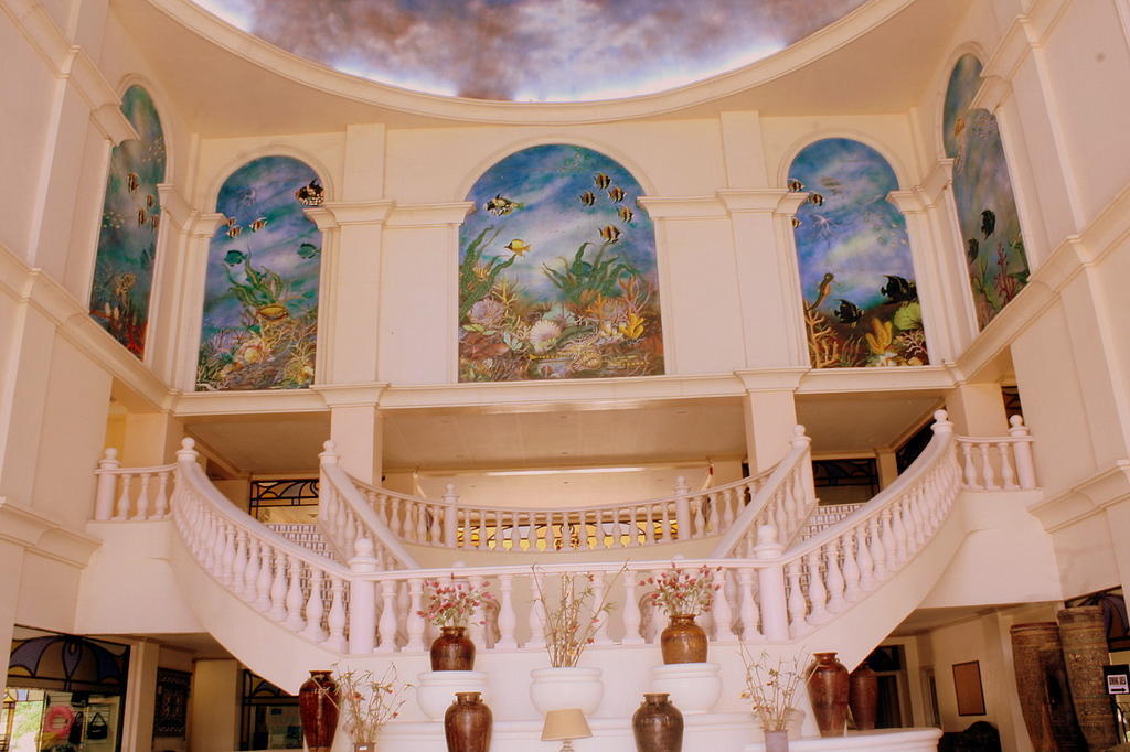 Club Morocco Resort And Country Club Subic Buitenkant foto
