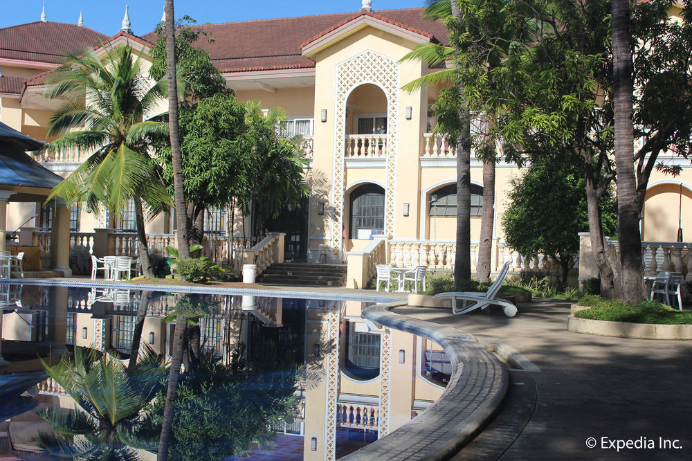 Club Morocco Resort And Country Club Subic Buitenkant foto