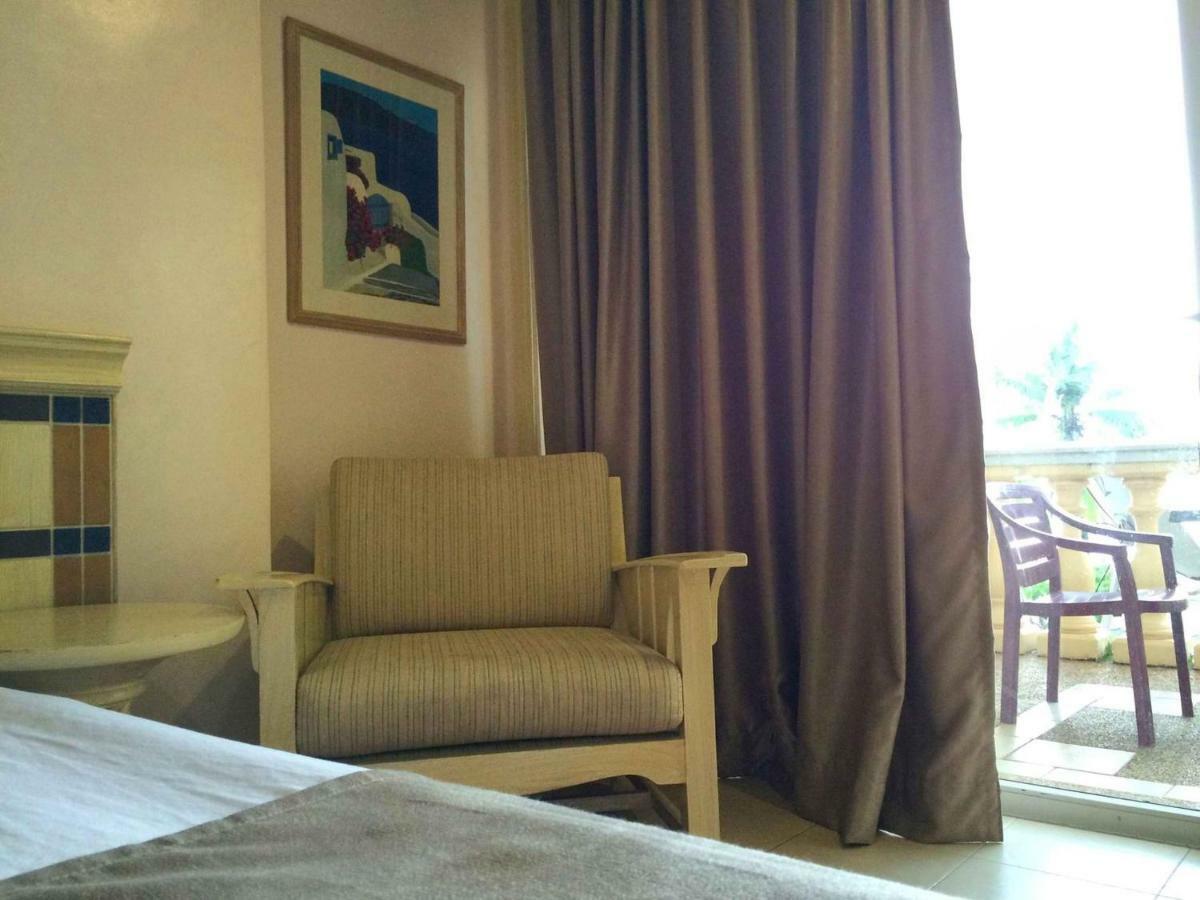 Club Morocco Resort And Country Club Subic Buitenkant foto