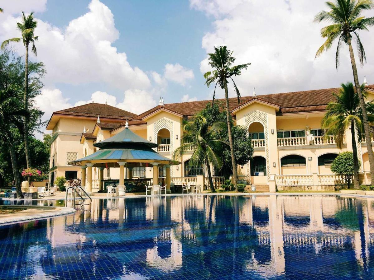 Club Morocco Resort And Country Club Subic Buitenkant foto
