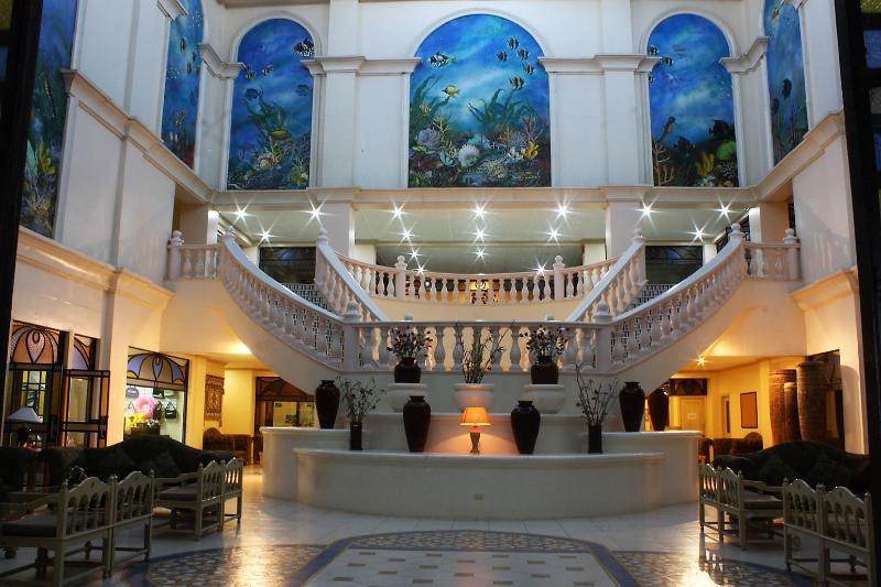 Club Morocco Resort And Country Club Subic Buitenkant foto